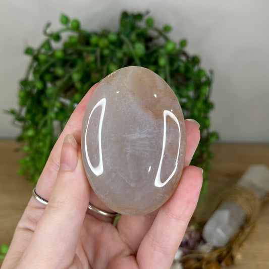 Flower Agate Palm Stone (P829)