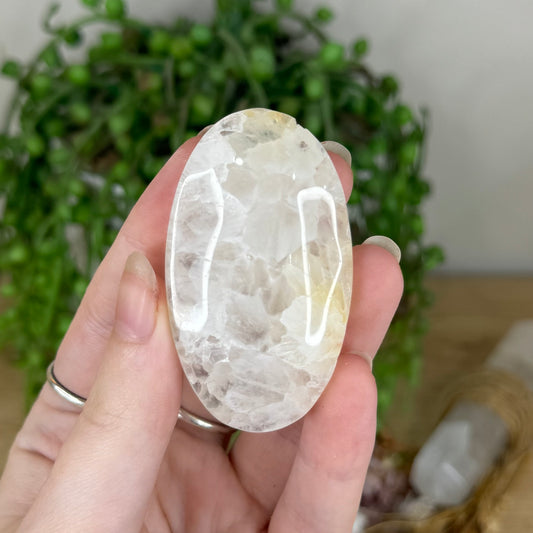 Pink Amethyst / Flower Agate Palm Stone (Q128)