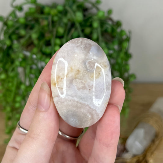 Pink Amethyst / Flower Agate Palm Stone (Q124)