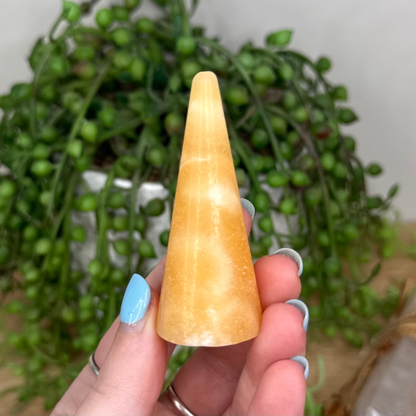 Yellow Calcite Ring Stand (U810)