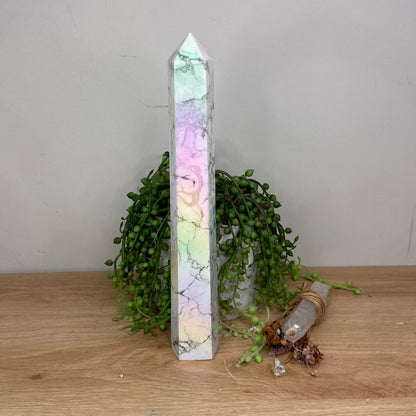 Aura Howlite Tower (U858)
