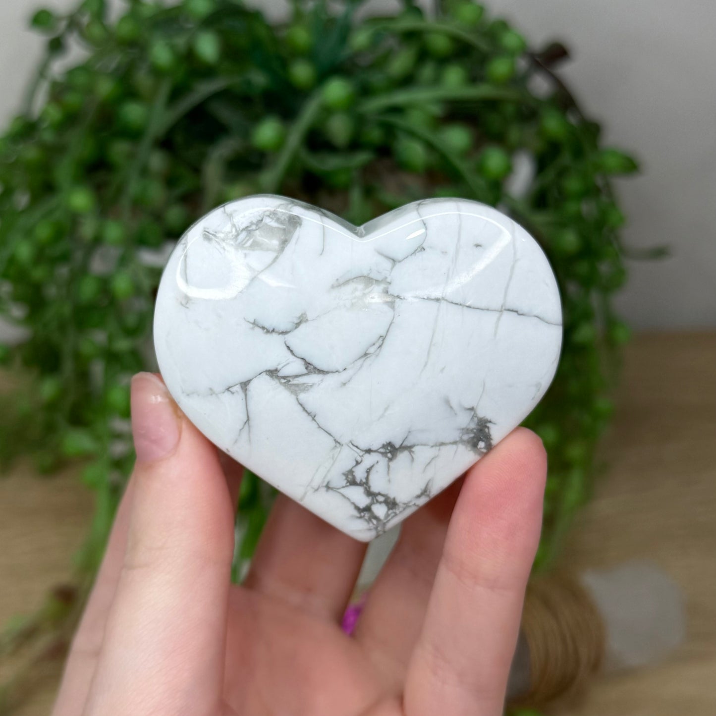 Howlite Heart (22A)