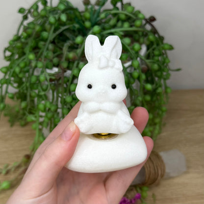 White Jade Spinning Bunny (388A)