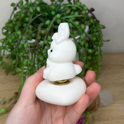 White Jade Spinning Bunny (388A)