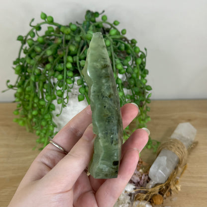 Prehnite Arch Free Form (Q339)