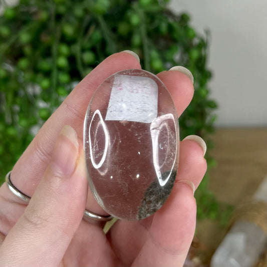 Garden Quartz Palm Stone (Q247)