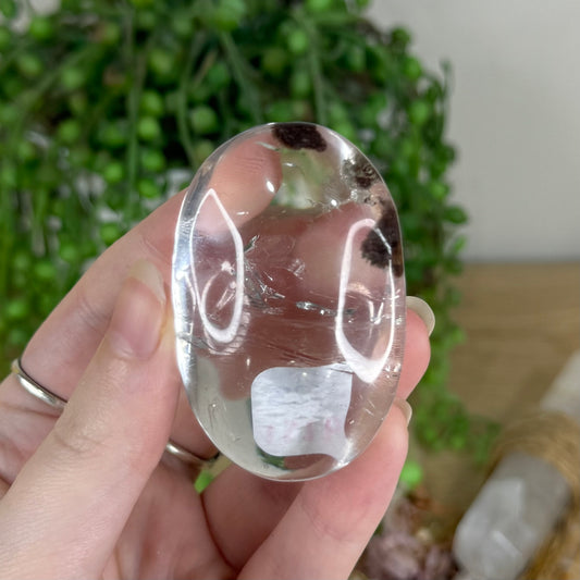 Garden Quartz Palm Stone (Q251)