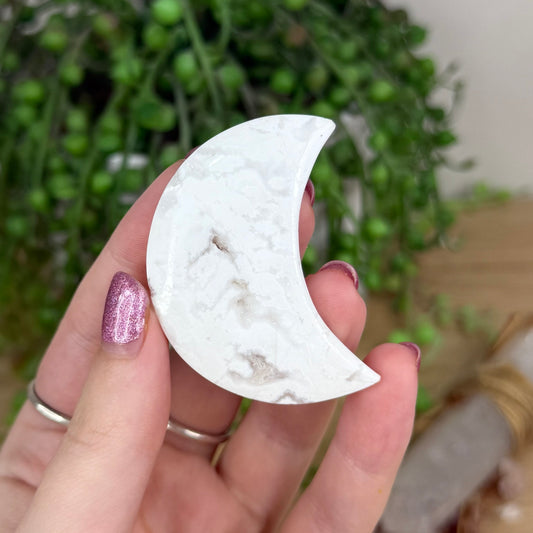 White Plume Agate Moon (X57)