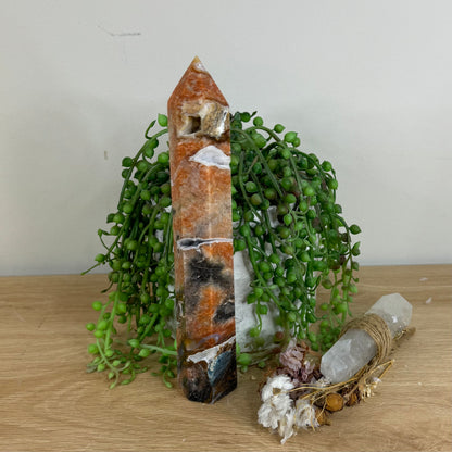 Sunstone / Blue Apatite Tower (Q417)