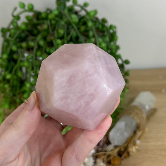 Rose Quartz Free Form (Q410)