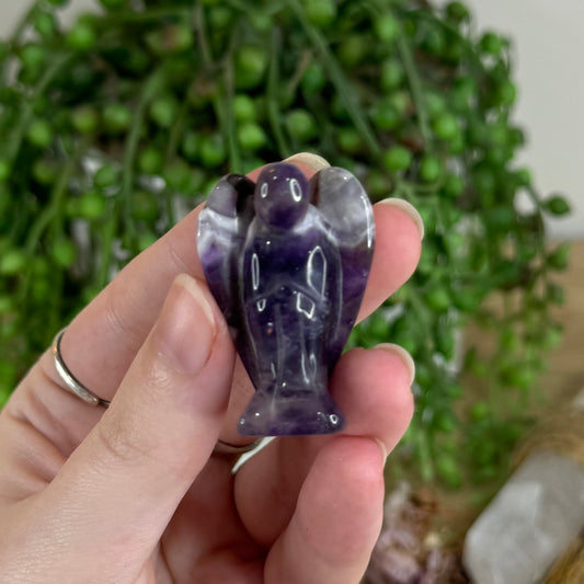 Dream Amethyst Angel (Q455)