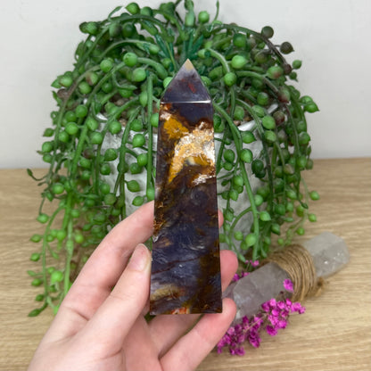 Purple Chalcedony Point (802A)