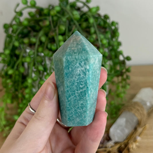 Amazonite Cupcake Point (Q745)