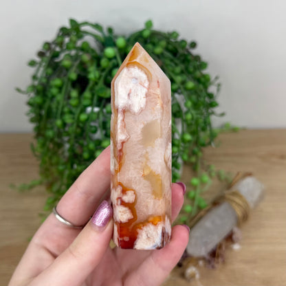 Carnelian / Flower Agate Point (W581)