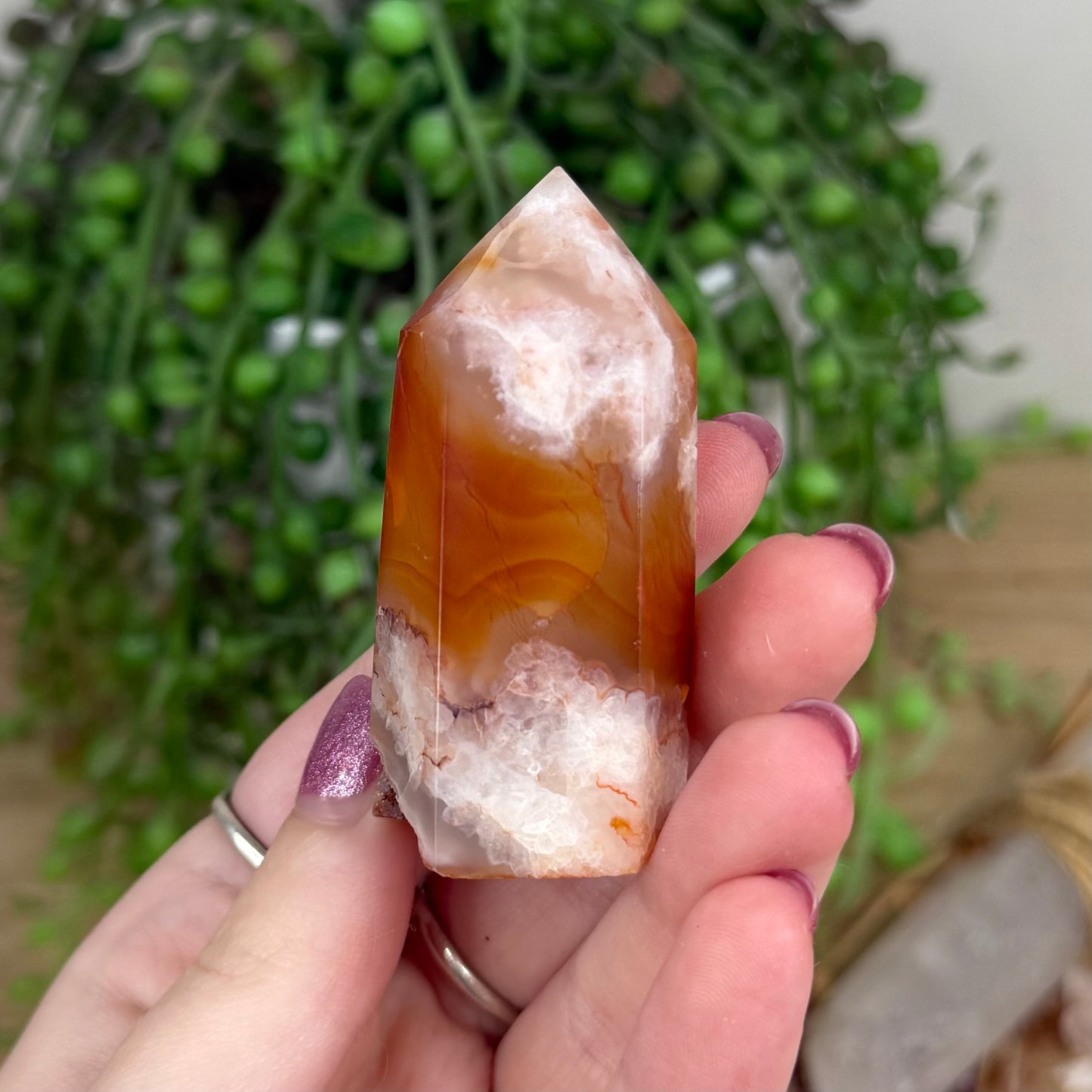 Carnelian / Flower Agate Point (W574)