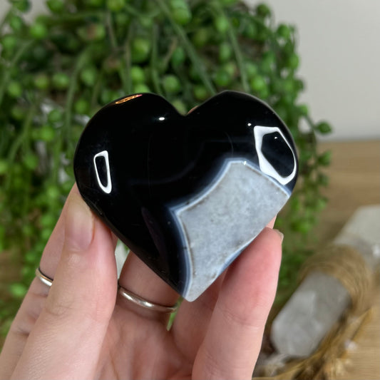 Black Agate Heart (Q611)