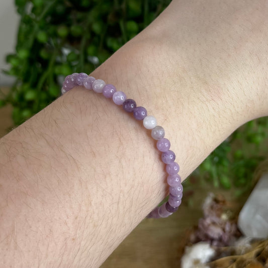 Lepidolite Bracelet (Q519)
