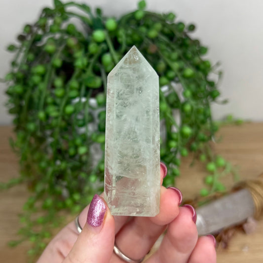 Green Quartz Point (W175)