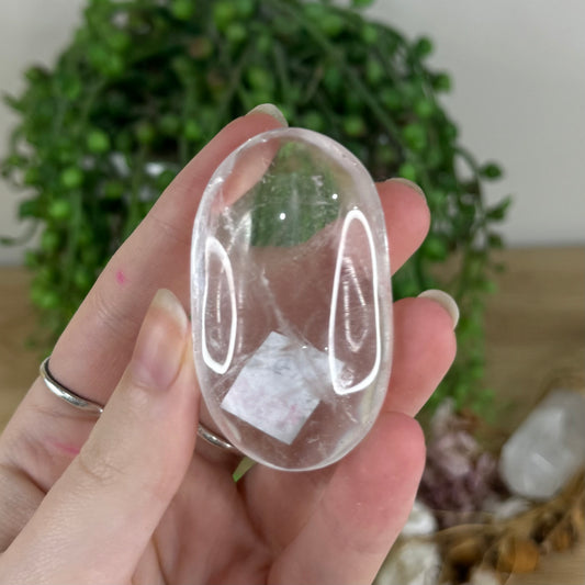 Clear Quartz Palm Stone (Q860)
