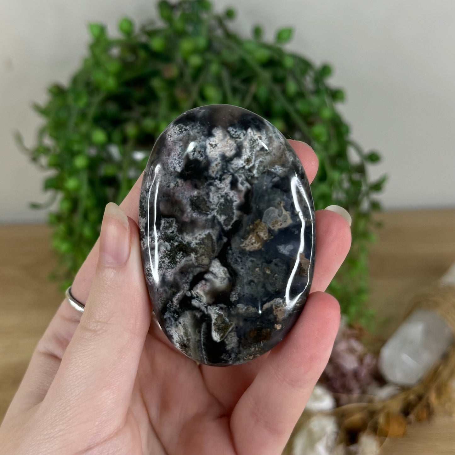Ocean Jasper Palm Stone (Q888)