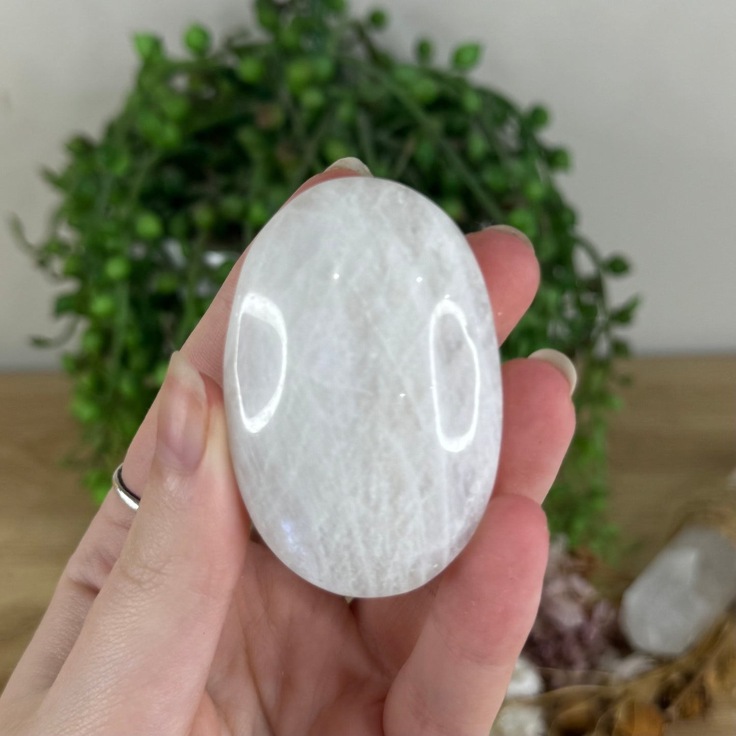 White Moonstone Palm Stone (Q886)
