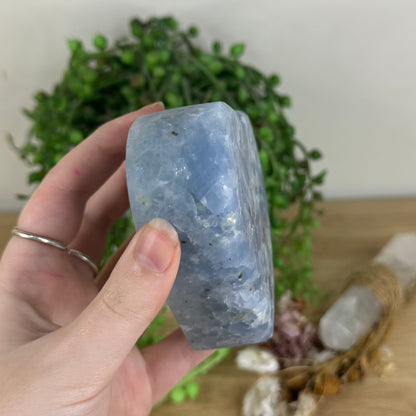 Blue Celestite Heart (Q775)