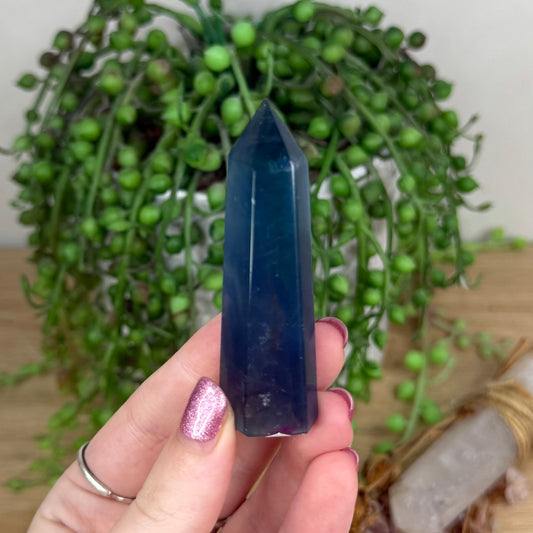 Blue Fluorite Point (U988)