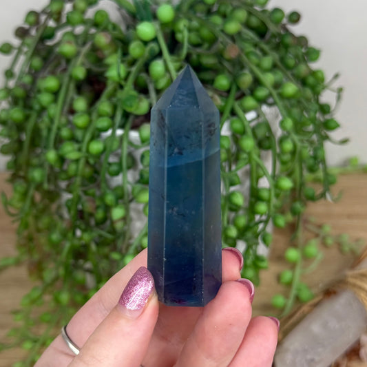Blue Fluorite Point (U987)