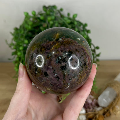 Ruby In Zoisite Sphere (Q790)
