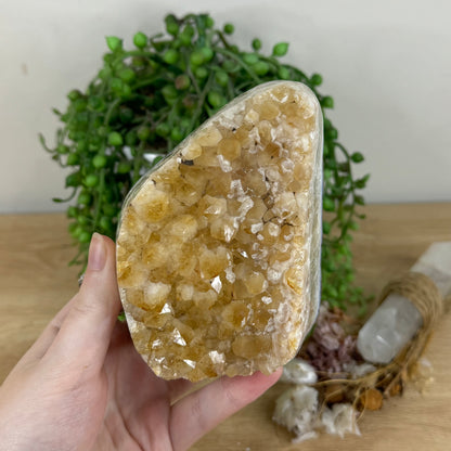 Citrine Cave (R85)