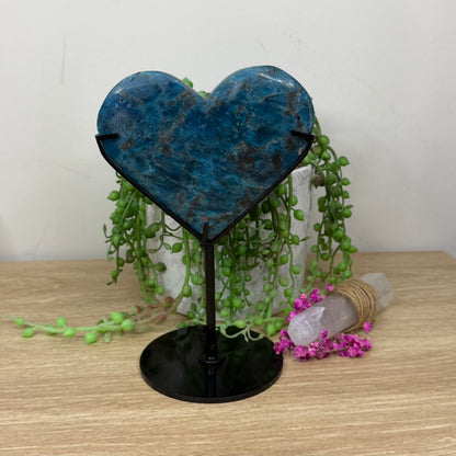 Blue Apatite Heart On Stand (396B)