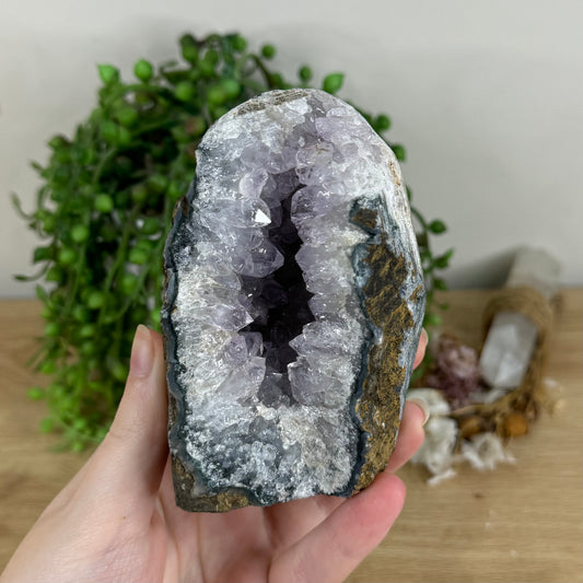 Amethyst Cave (R90)