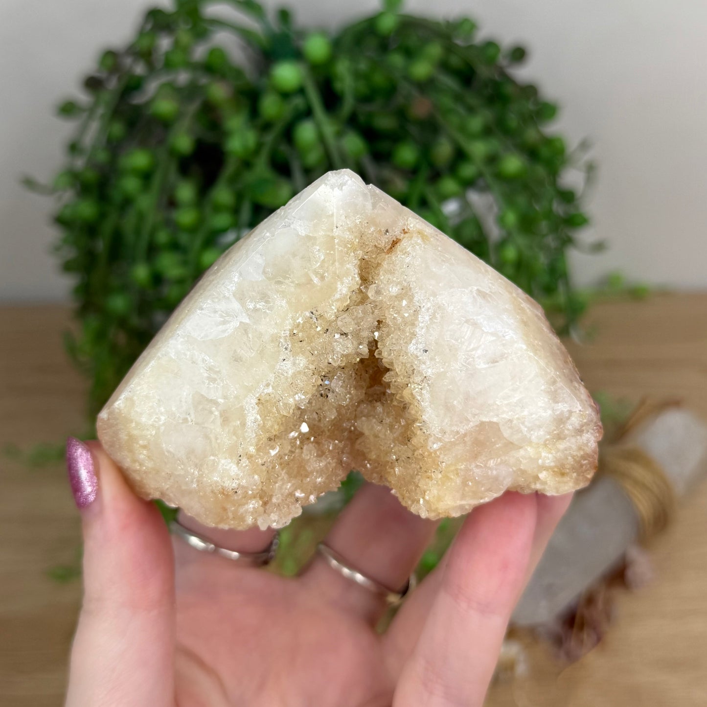 Citrine Cluster Cut Base (W320)