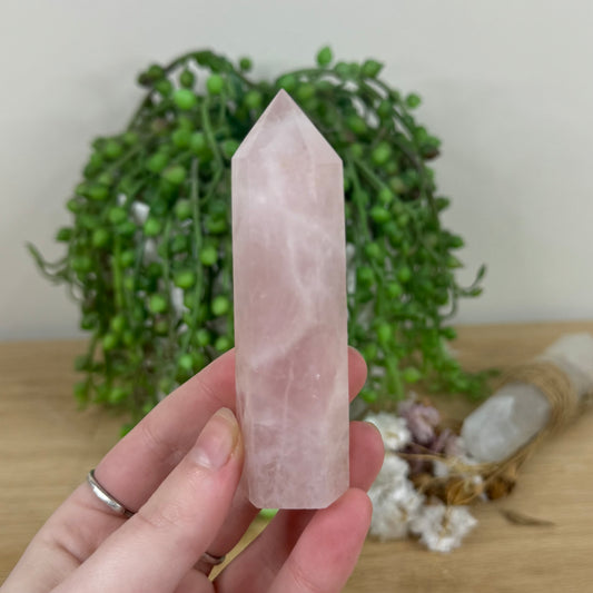Rose Quartz Point (M641)