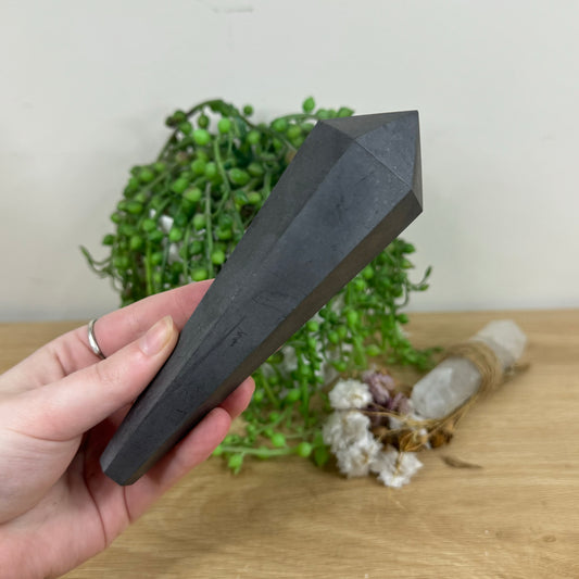 Shungite Wand (M670)