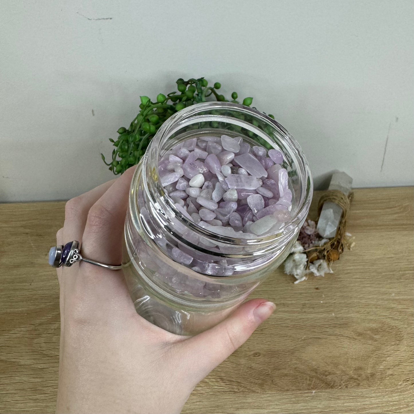 Kunzite Chip Glass Drink Bottle