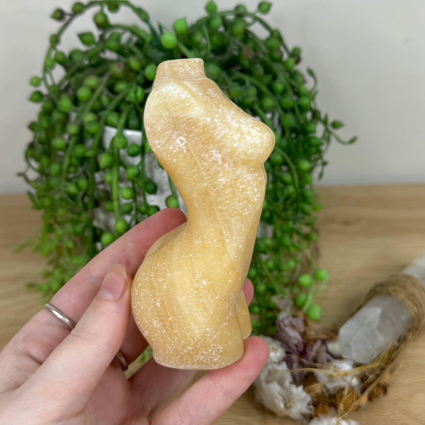 Yellow Calcite Body (M986)