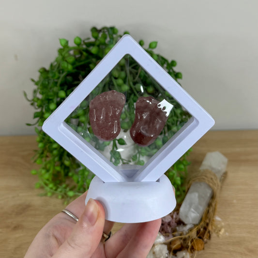 Strawberry Quartz Baby Feet In Case (R72)