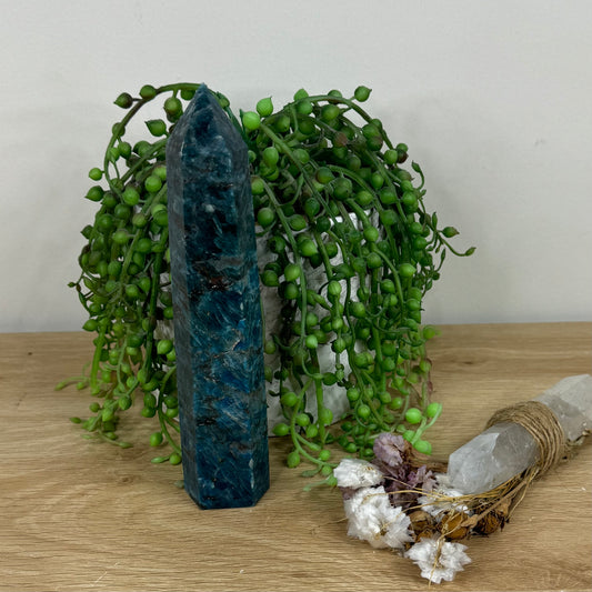 Blue Apatite Tower (M862)