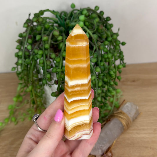 Yellow Calcite Point (X118)