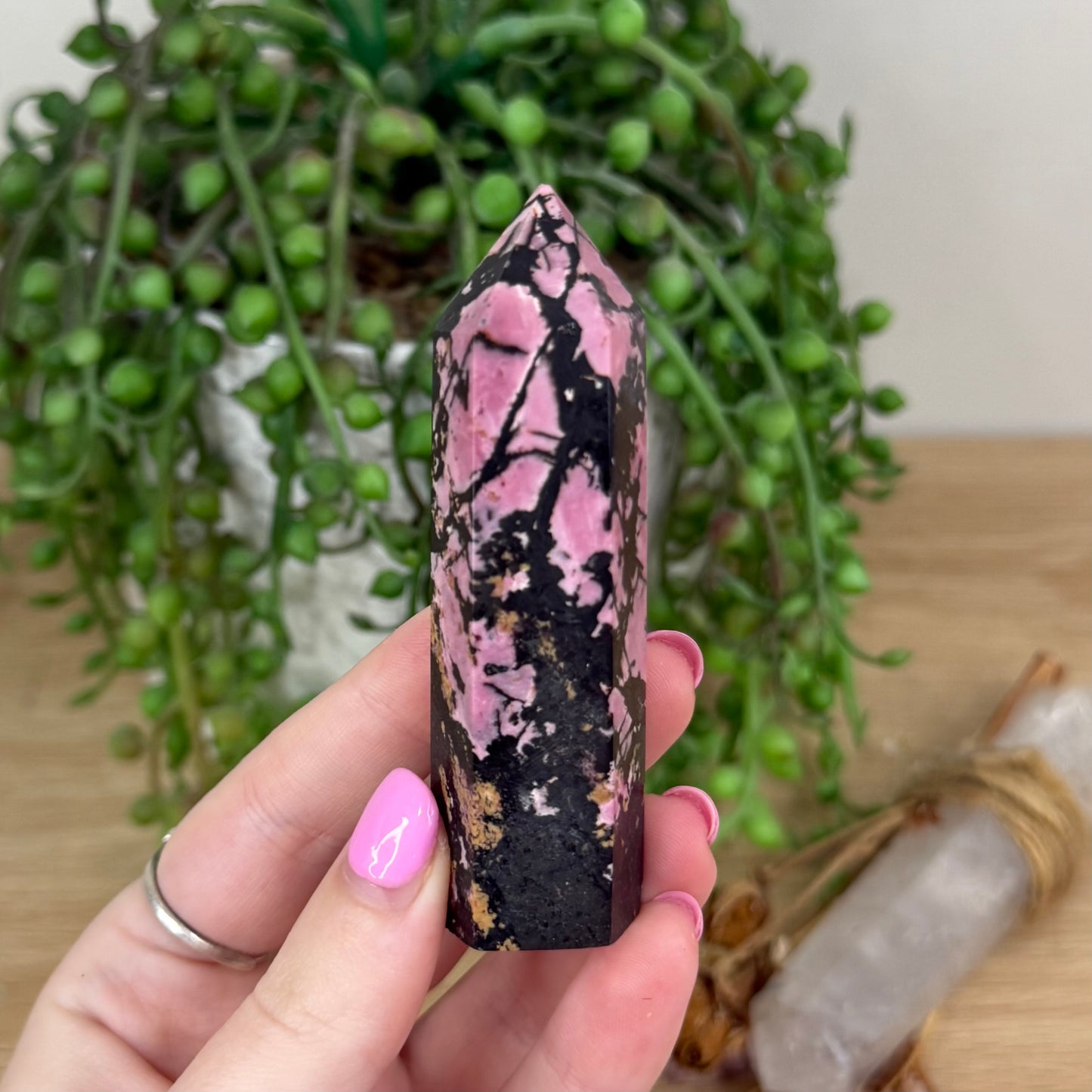 Rhodonite Point (X467)