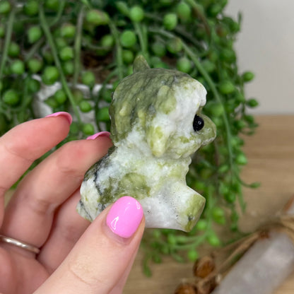 Green Jade Sitting Highland Cow (X395)
