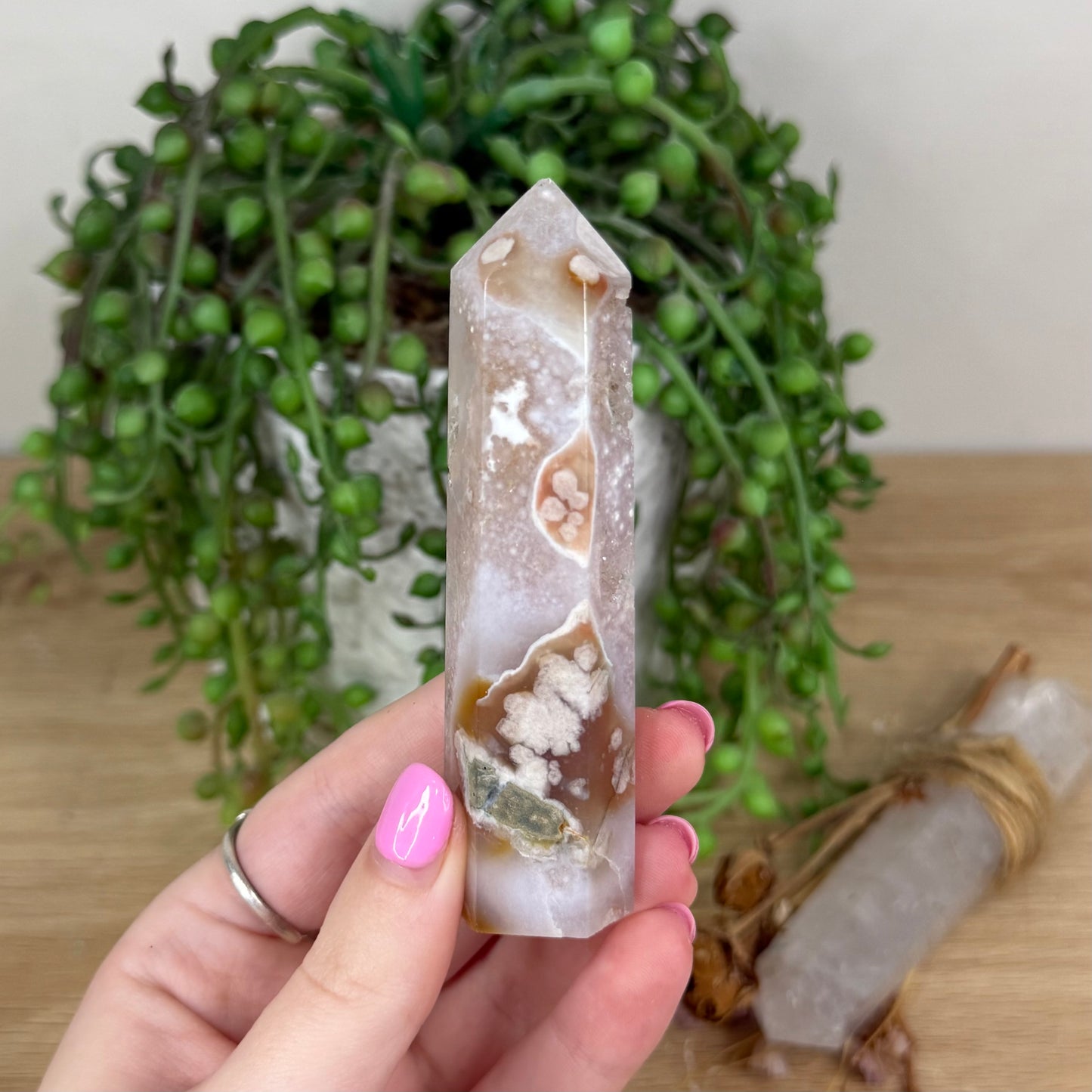 Pink Amethyst / Flower Agate Point (X368)