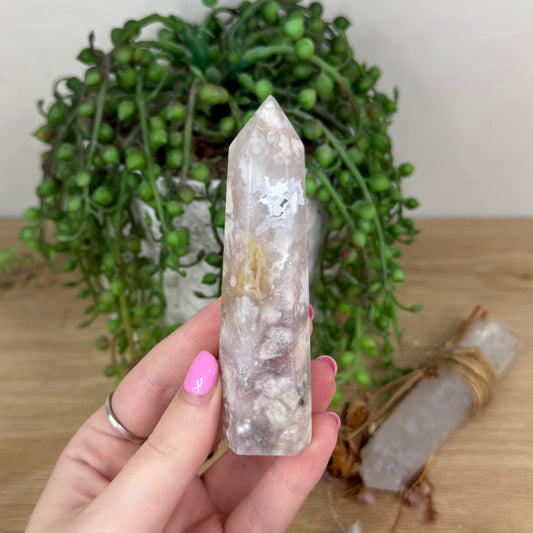Pink Amethyst / Flower Agate Point (X369)