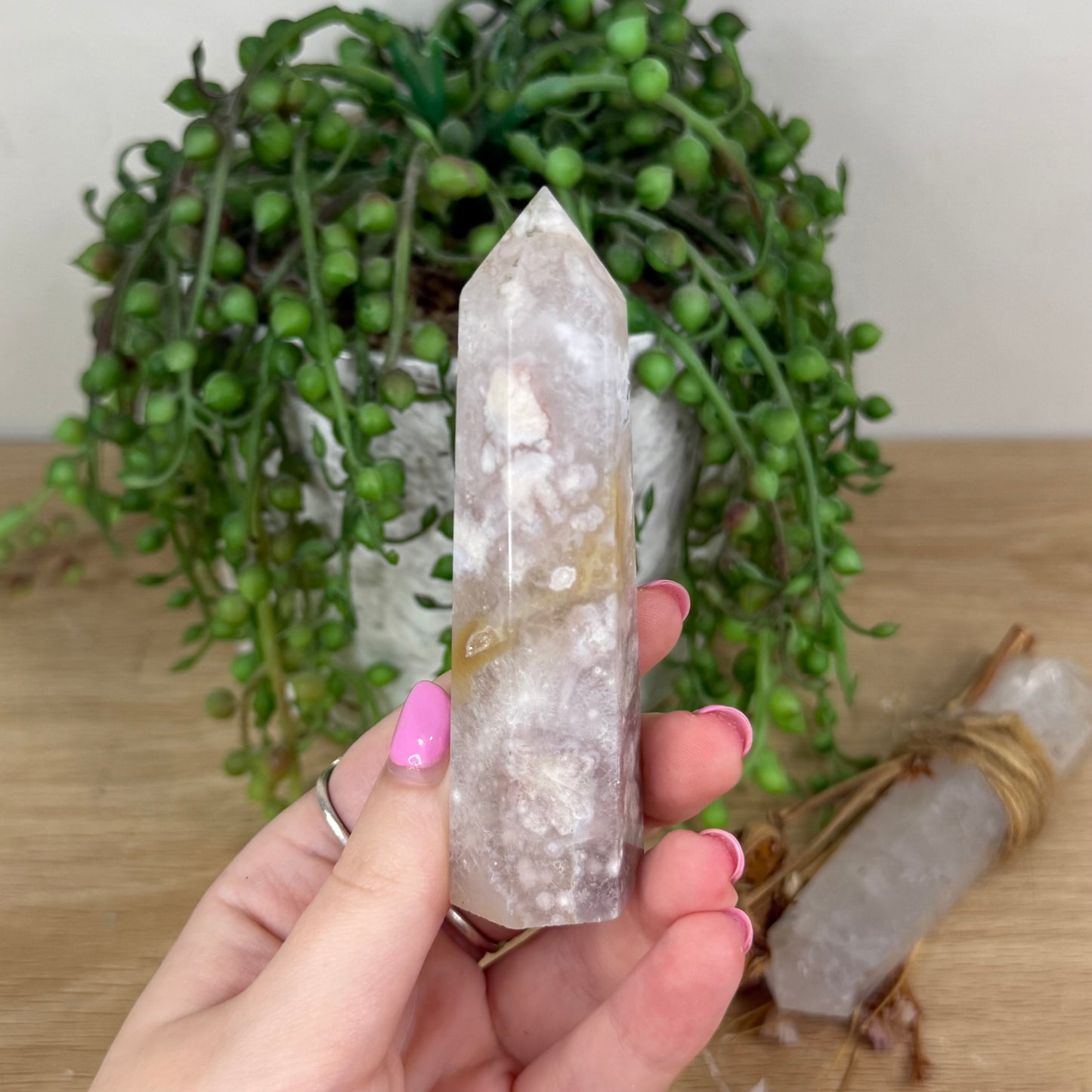 Pink Amethyst / Flower Agate Point (X369)