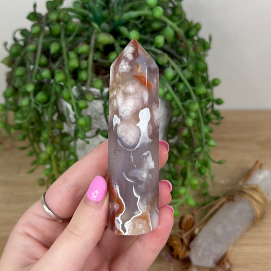 Flower Agate / Carnelian Point (X364)