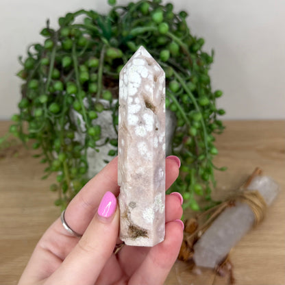 Pink Amethyst / Flower Agate Point (X366)