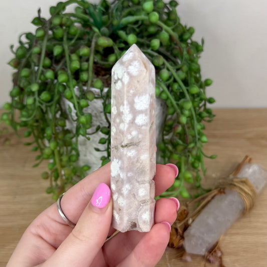 Pink Amethyst / Flower Agate Point (X366)