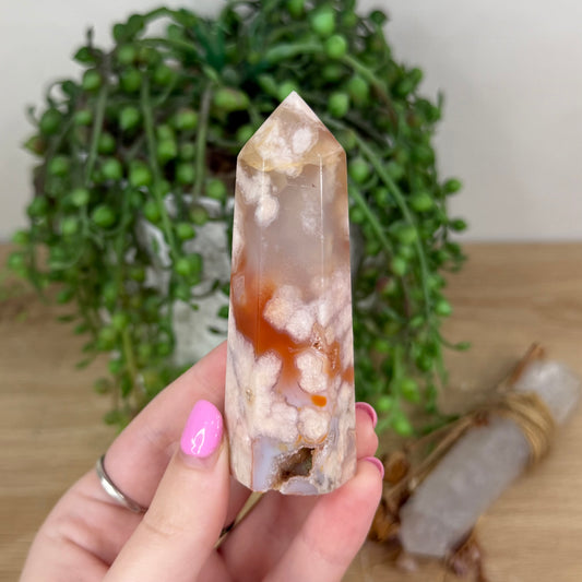 Flower Agate / Carnelian Point (X365)