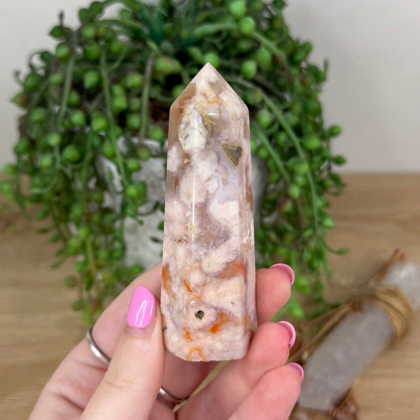 Flower Agate / Carnelian Point (X365)